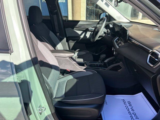 Used 2025 Chevrolet TrailBlazer LS w/ LS Convenience Package FWD image 7