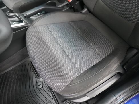 Used 2022 Hyundai Accent SE w/ Cargo Package FWD image 10