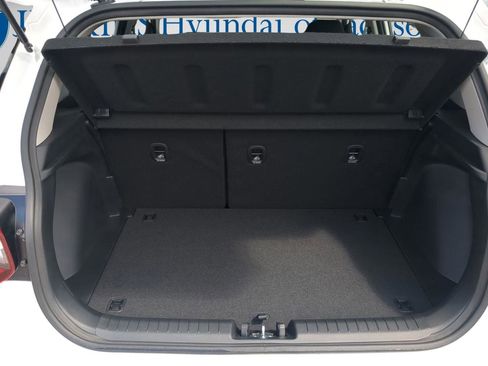 New 2026 Hyundai Venue SEL FWD image 17