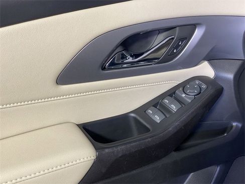 Certified 2023 Chevrolet Traverse LS image 29