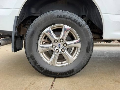 Used 2020 Ford F150 XLT w/ Equipment Group 302A Luxury AWD/4WD image 9