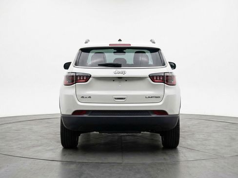 Used 2025 Jeep Compass Latitude image 7