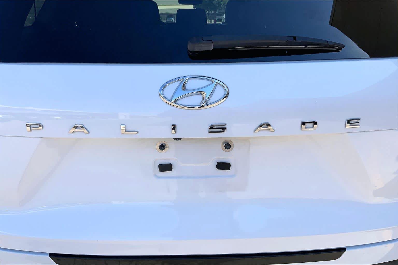 Used 2022 Hyundai Palisade SEL w/ 8P Bench Seat Package FWD image 32