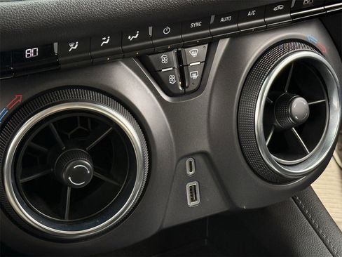 Used 2022 Chevrolet Blazer LT image 18