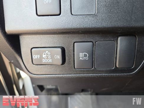 Certified 2023 Toyota Tacoma SR image 16