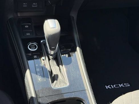 Certified 2023 Nissan Kicks SV FWD image 16