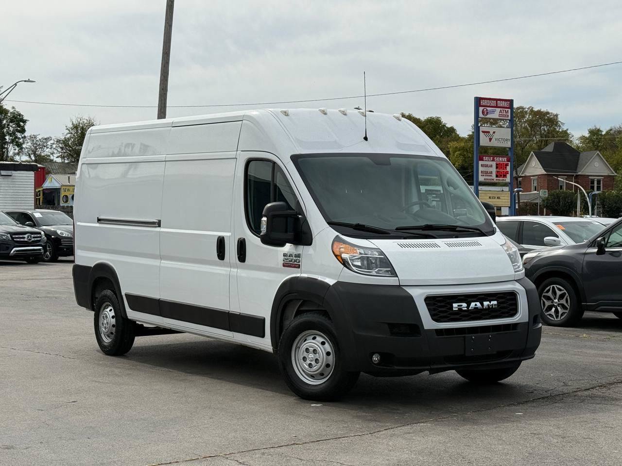 Used 2021 RAM ProMaster 2500 FWD image 3