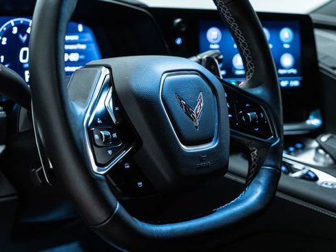 Used 2021 Chevrolet Corvette Stingray Preferred Cpe w/ Z51 Performance Package RWD image 24