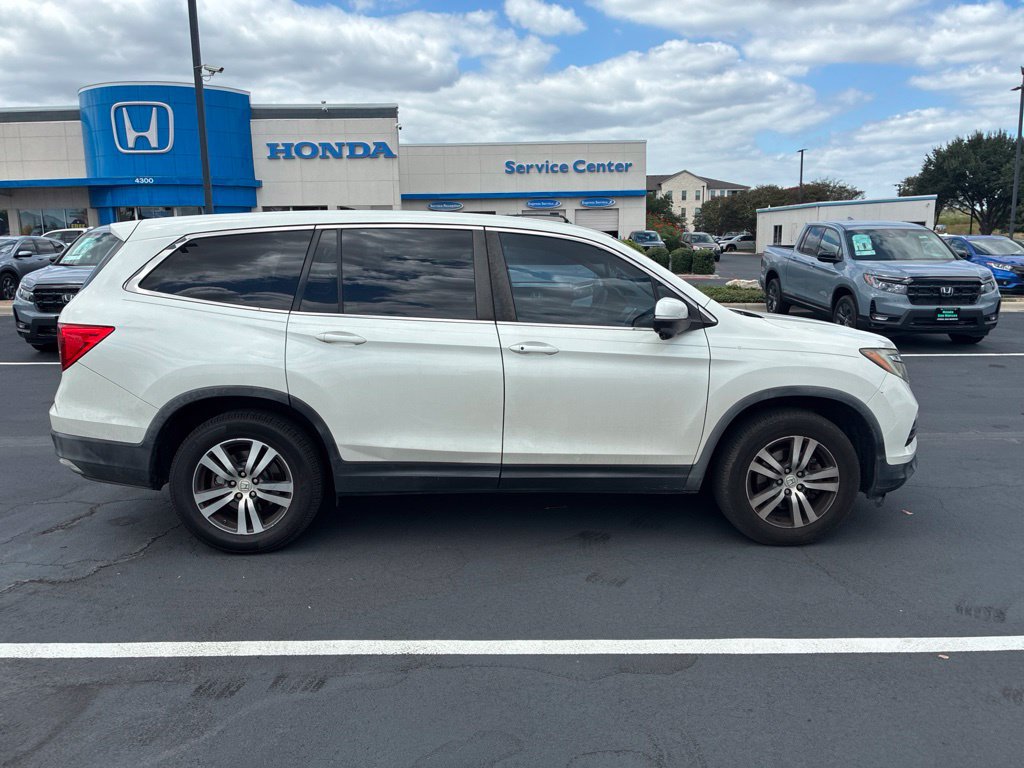 Used 2017 Honda Pilot EX image 6