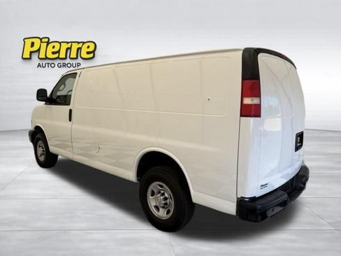 Used 2021 Chevrolet Express 2500 w/ Driver Convenience Package RWD image 2