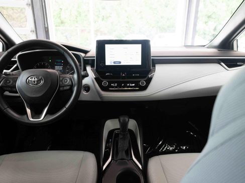 Used 2024 Toyota Corolla SE w/ SE Package FWD image 20