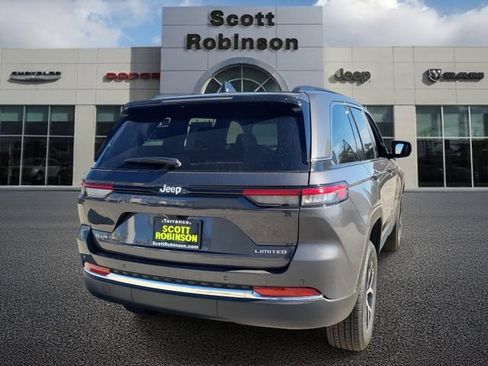 New 2025 Jeep Grand Cherokee Limited image 4