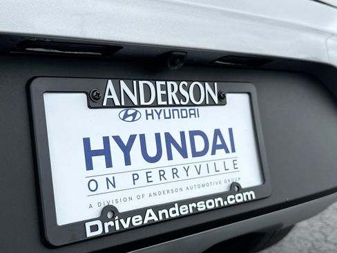New 2026 Hyundai Venue SEL FWD image 13
