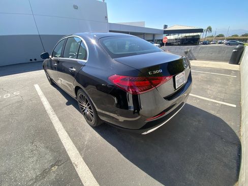 Used 2023 Mercedes-Benz C 300 4MATIC Sedan image 4