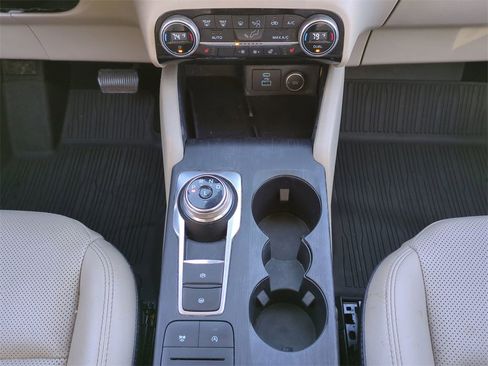 Certified 2021 Ford Escape SEL w/ Technology Package image 19