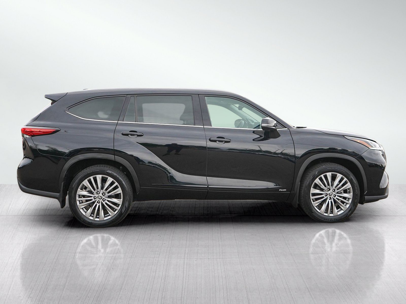 Used 2023 Toyota Highlander Platinum AWD/4WD image 6