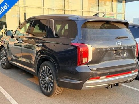 Used 2024 Hyundai Palisade Calligraphy image 4