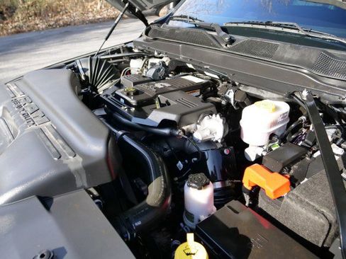 Used 2024 RAM 3500 Laramie w/ Night Edition image 57