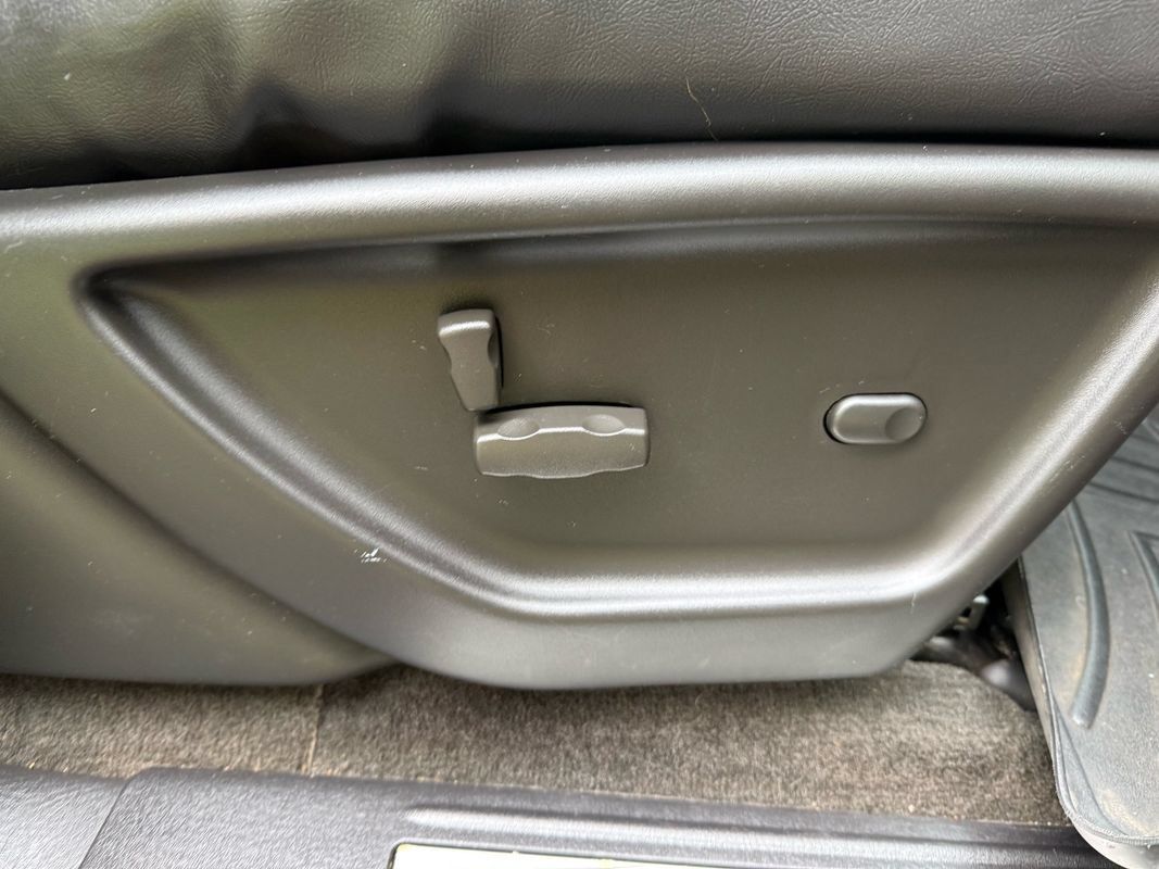 Used 2007 GMC Envoy Denali AWD/4WD image 34