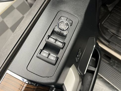 Used 2016 Ford F150 Lariat w/ Equipment Group 502A Luxury image 9