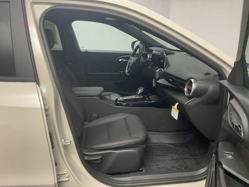 New 2026 Chevrolet Trax RS w/ Driver Confidence Package image 23