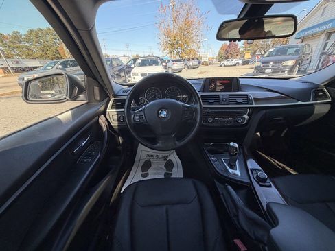 Used 2016 BMW 320i xDrive Sedan image 24
