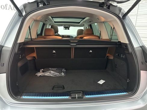 Used 2025 Mercedes-Benz GLS 450 4MATIC image 23