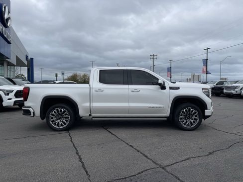 Used 2023 GMC Sierra 1500 Denali Ultimate image 9