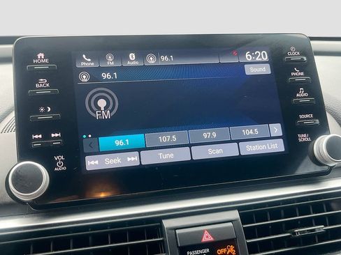 Used 2021 Honda Accord Sport image 14