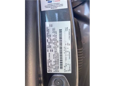 Used 2021 Ford Escape SE FWD image 16