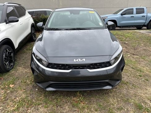 Used 2024 Kia Forte LX image 3
