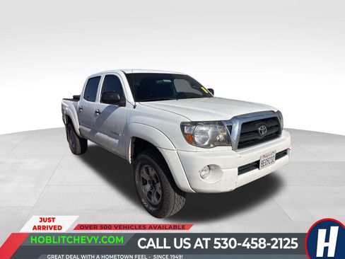 Used 2006 Toyota Tacoma PreRunner image 1