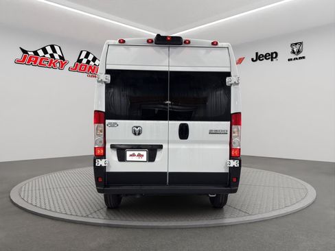 New 2026 RAM ProMaster 2500 w/ Premium Convenience Group FWD image 7