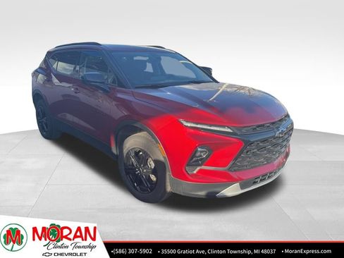 Certified 2024 Chevrolet Blazer LT w/ Convenience Package image 2