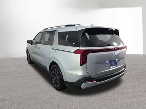 Used 2025 Kia Carnival EX FWD image 37