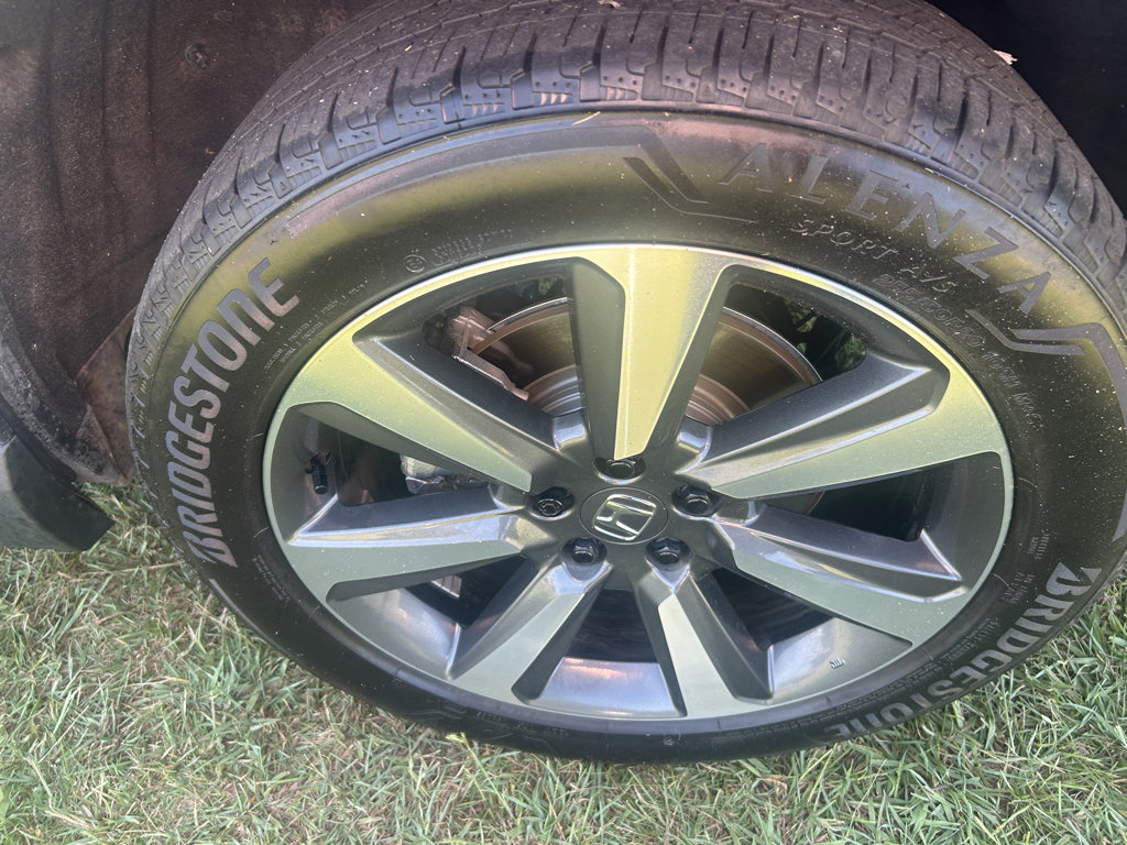 Used 2025 Honda Pilot Elite image 37