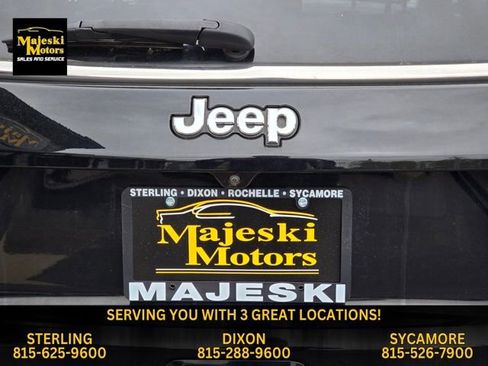 Used 2022 Jeep Compass Limited image 14