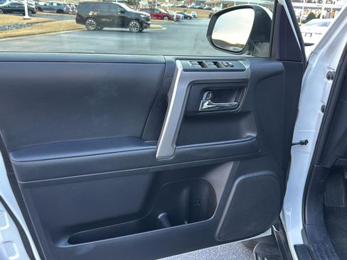 Certified 2024 Toyota 4Runner SR5 Premium image 14