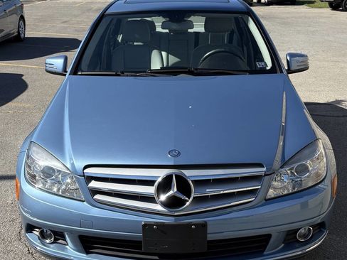 Used 2011 Mercedes-Benz C 300 4MATIC Sedan image 2