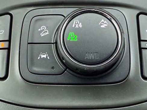 Used 2022 GMC Terrain SLT w/ Infotainment Package II image 31