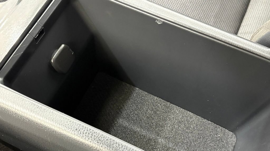 Used 2025 Toyota Camry XLE FWD image 40