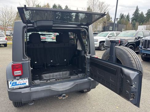 Used 2017 Jeep Wrangler Unlimited Sport w/ Connectivity Group image 11