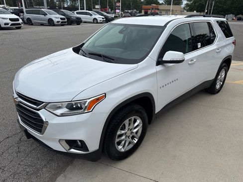 Used 2021 Chevrolet Traverse LT FWD image 10