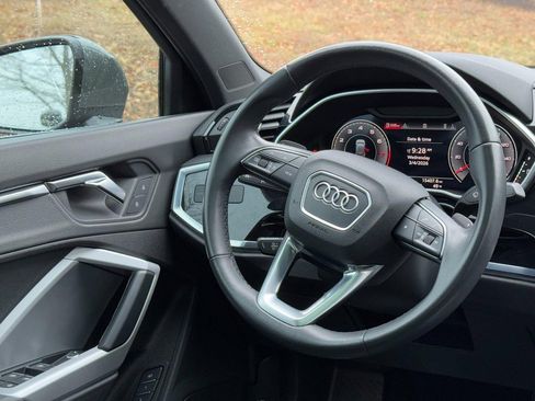 Used 2022 Audi Q3 2.0T Premium Plus image 12