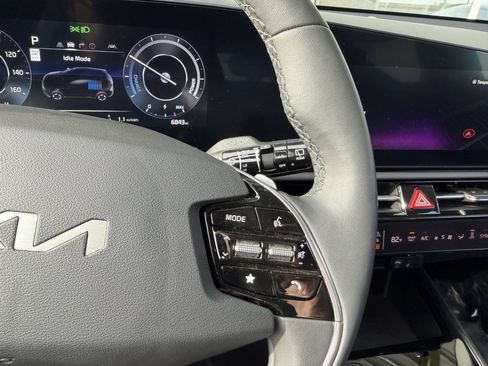 Used 2024 Kia Niro Wind w/ Wind Preserve Package image 31