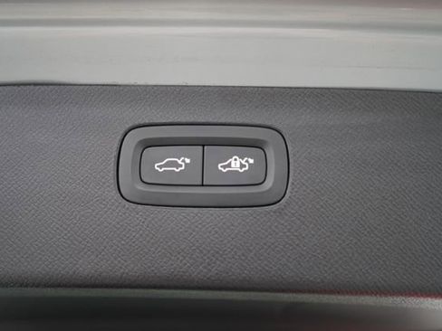 Used 2025 Volvo XC90 B6 Ultra w/ Lounge Package AWD/4WD image 53