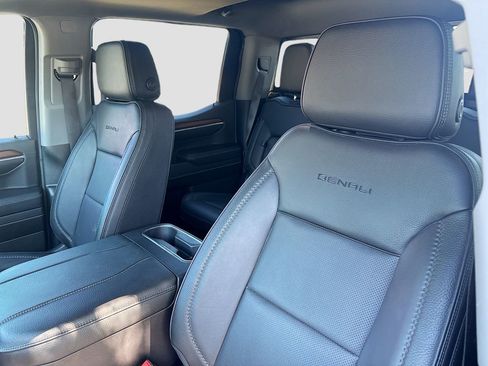 Used 2024 GMC Sierra 1500 Denali w/ Denali Reserve Package AWD/4WD image 22
