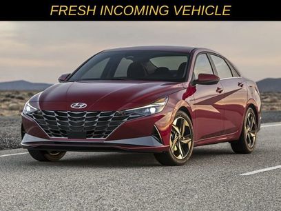Used 2021 Hyundai Elantra SEL w/ Preferred Accessory Package