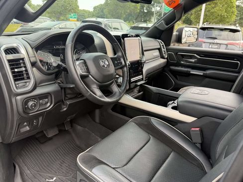 Used 2019 RAM 1500 Laramie AWD/4WD image 17