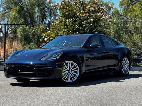 Certified 2023 Porsche Panamera AWD/4WD image 1